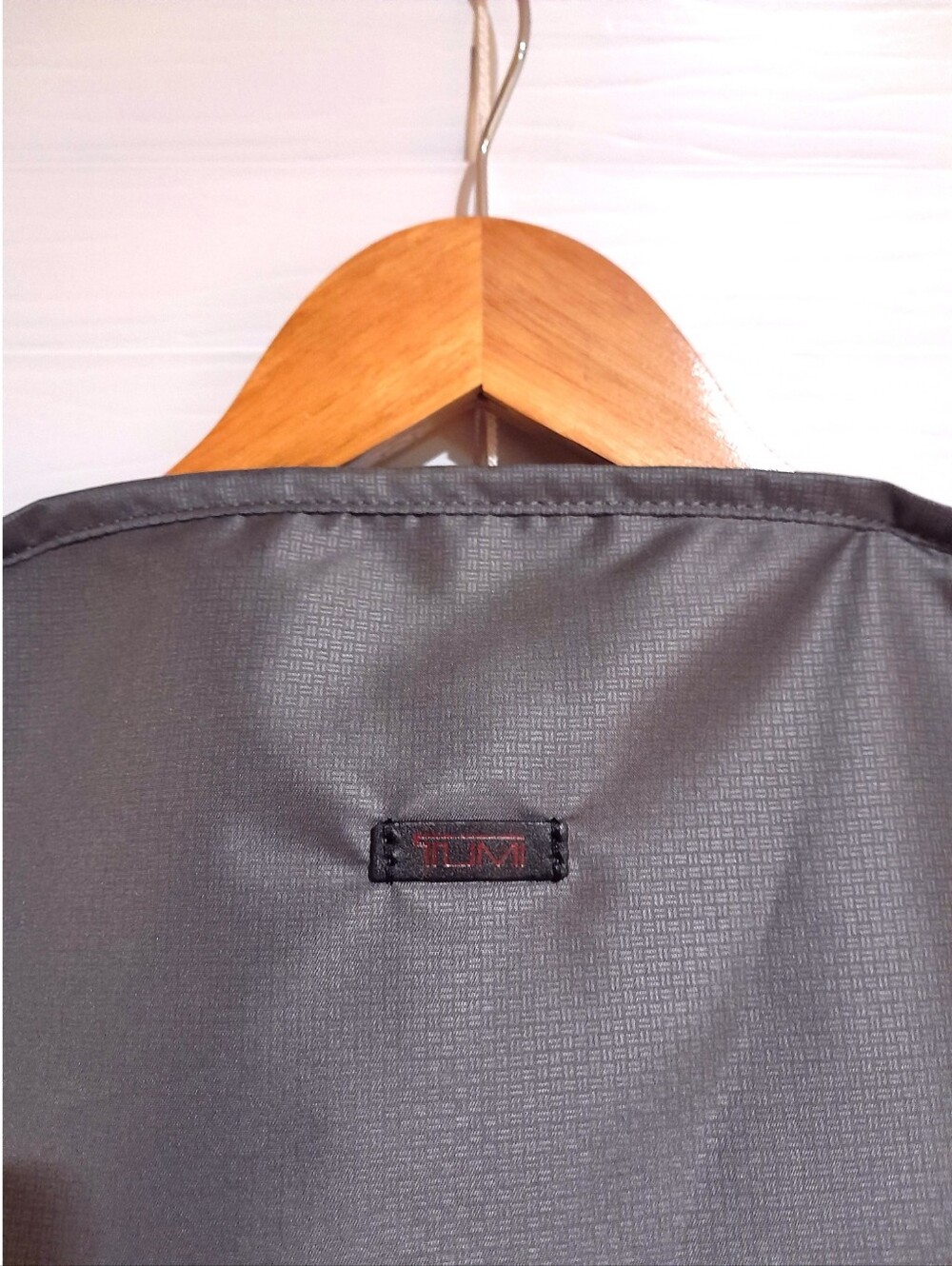 TUMI lightweight foldable hanging travel shirt garment bag